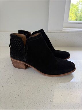 Susina Black Bootie Suede Women’s Size 6